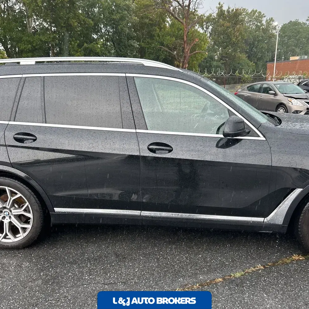 2025 BMW X7 XDrive40i
