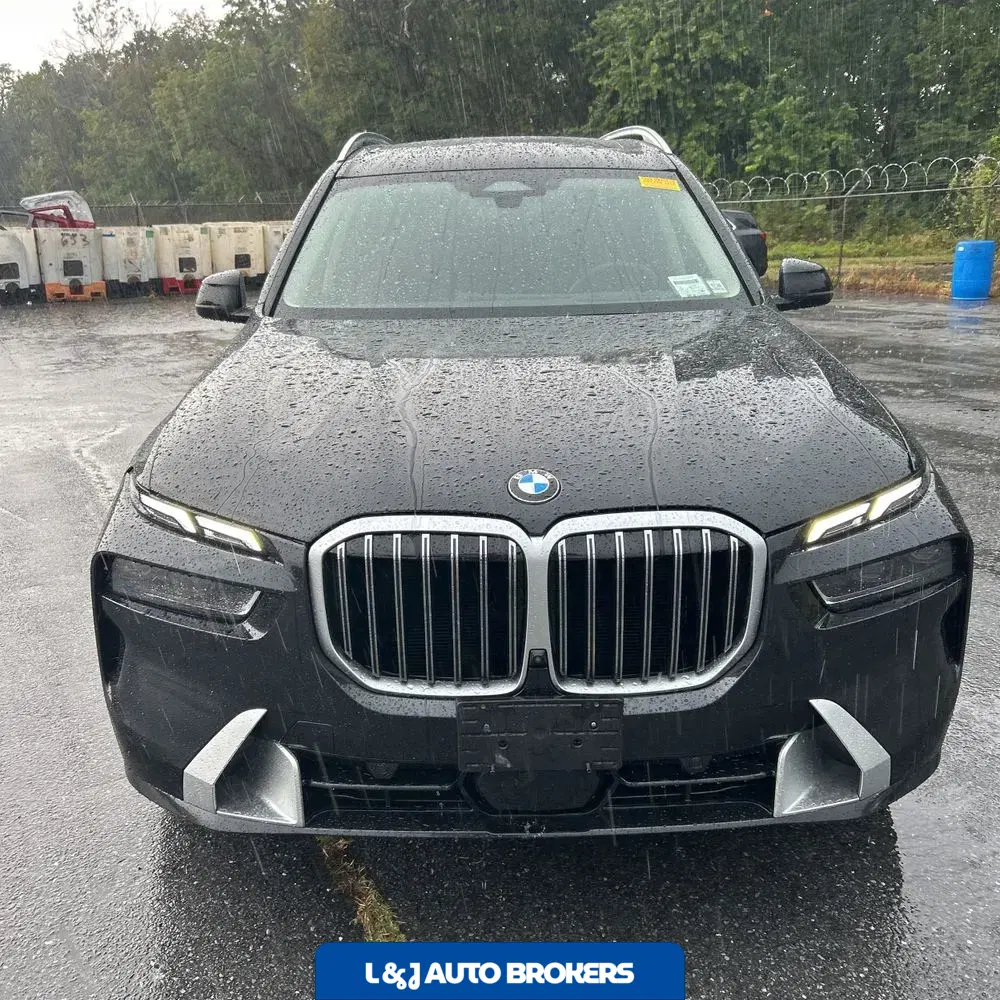 2025 BMW X7 XDrive40i