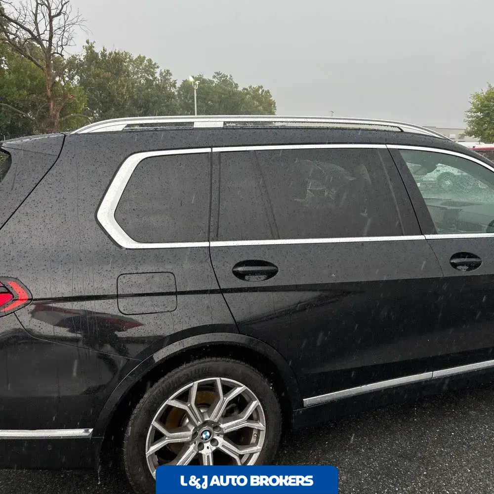 2025 BMW X7 XDrive40i