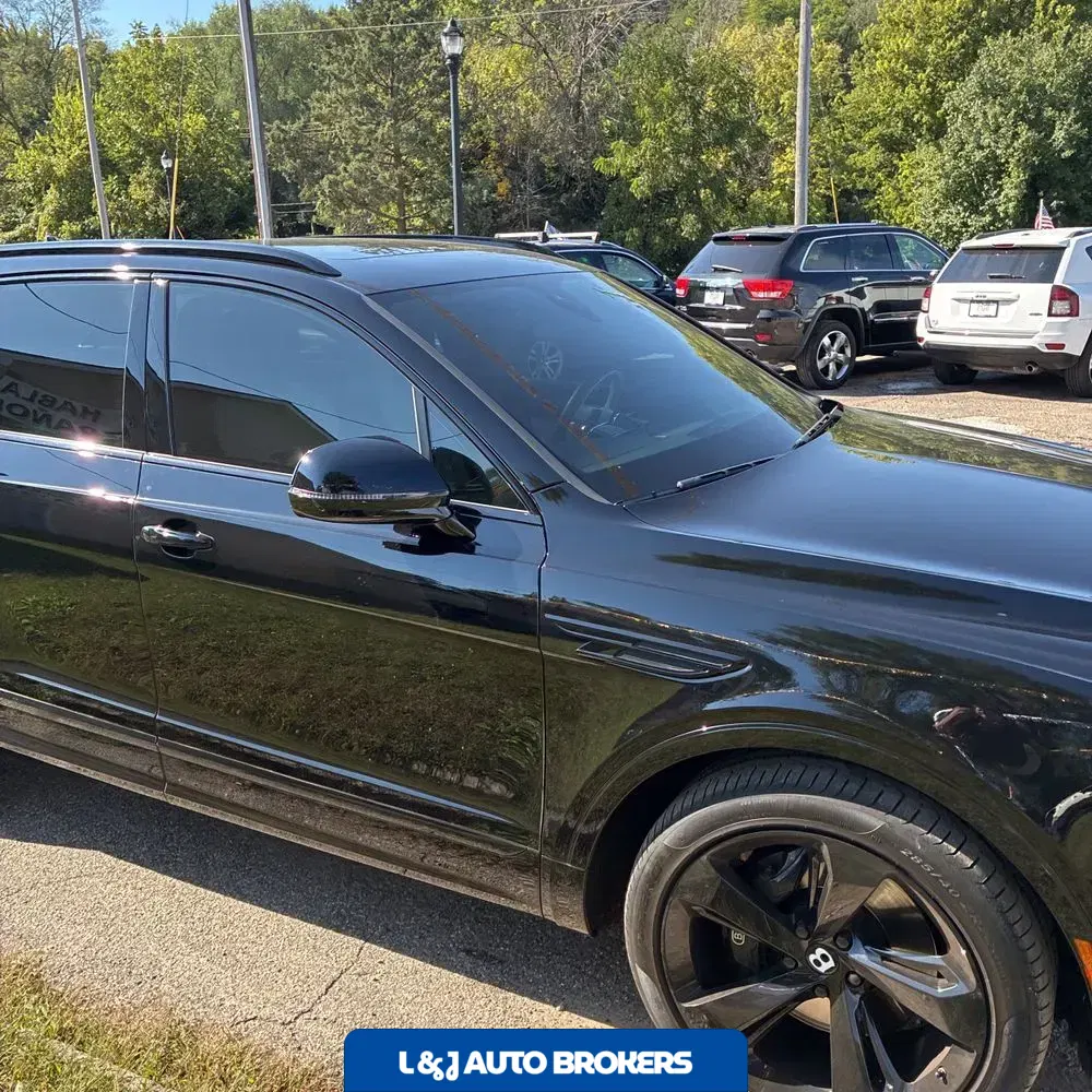 2021 Bentley Bentayga V8