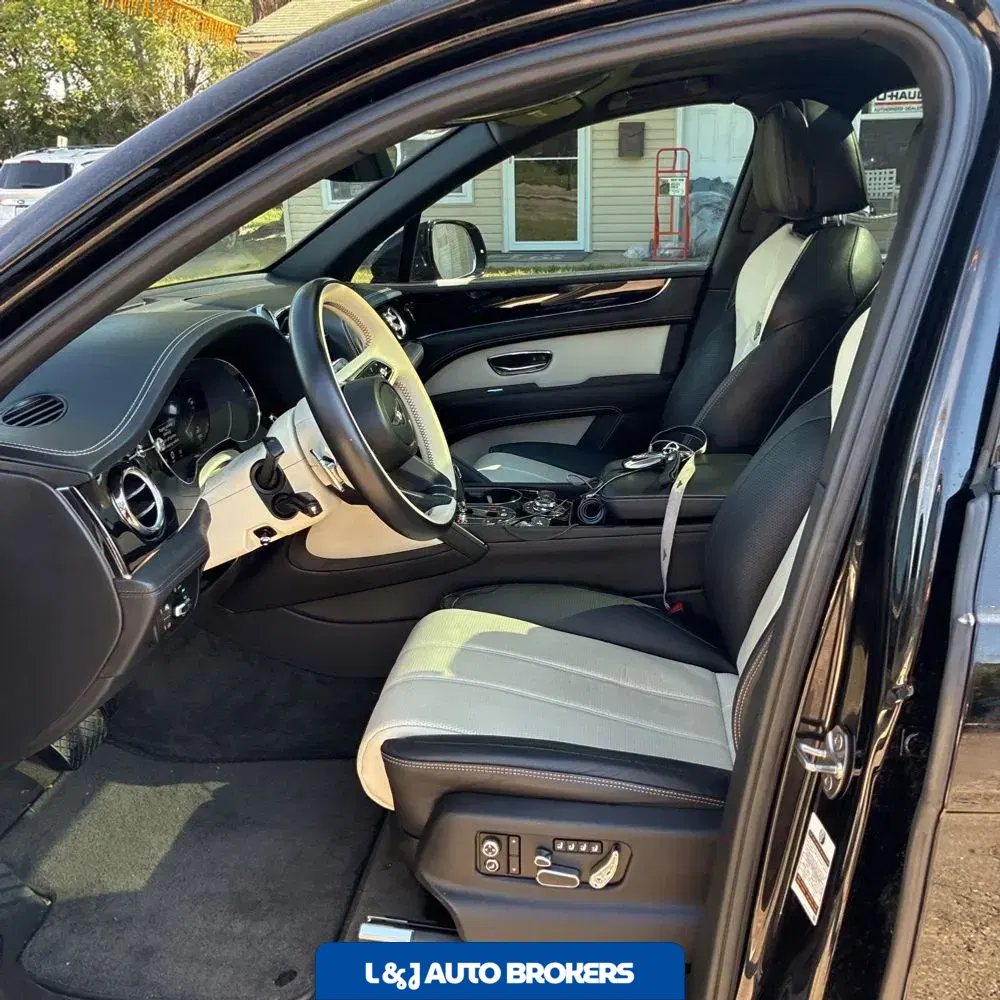 2021 Bentley Bentayga V8