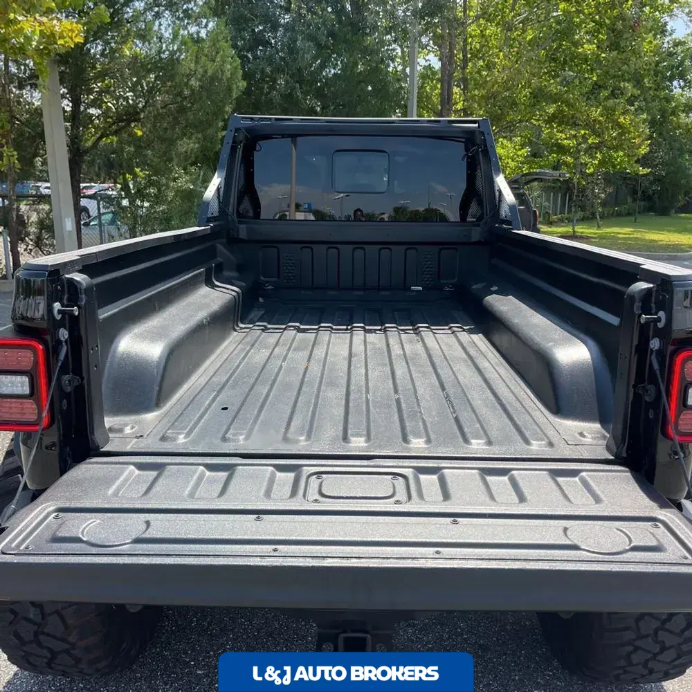 2022 Jeep Gladiator Sport S