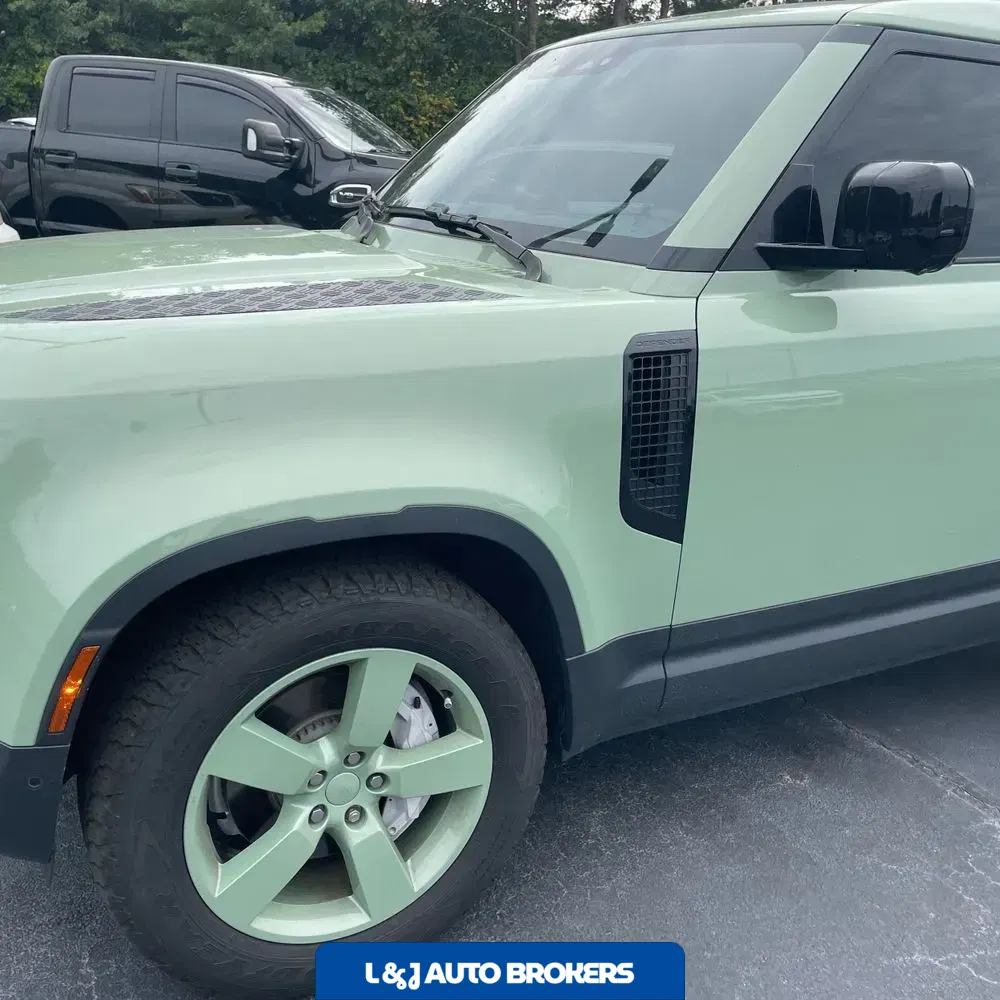 2023 Land Rover Defender 110 Standard