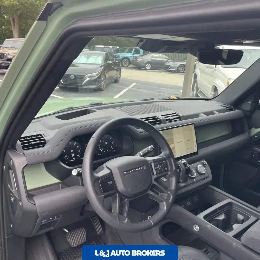 2023 Land Rover Defender 110 Standard