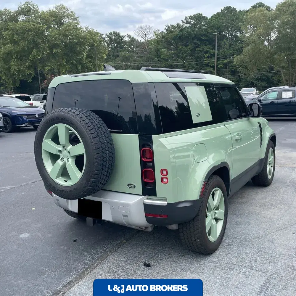 2023 Land Rover Defender 110 Standard