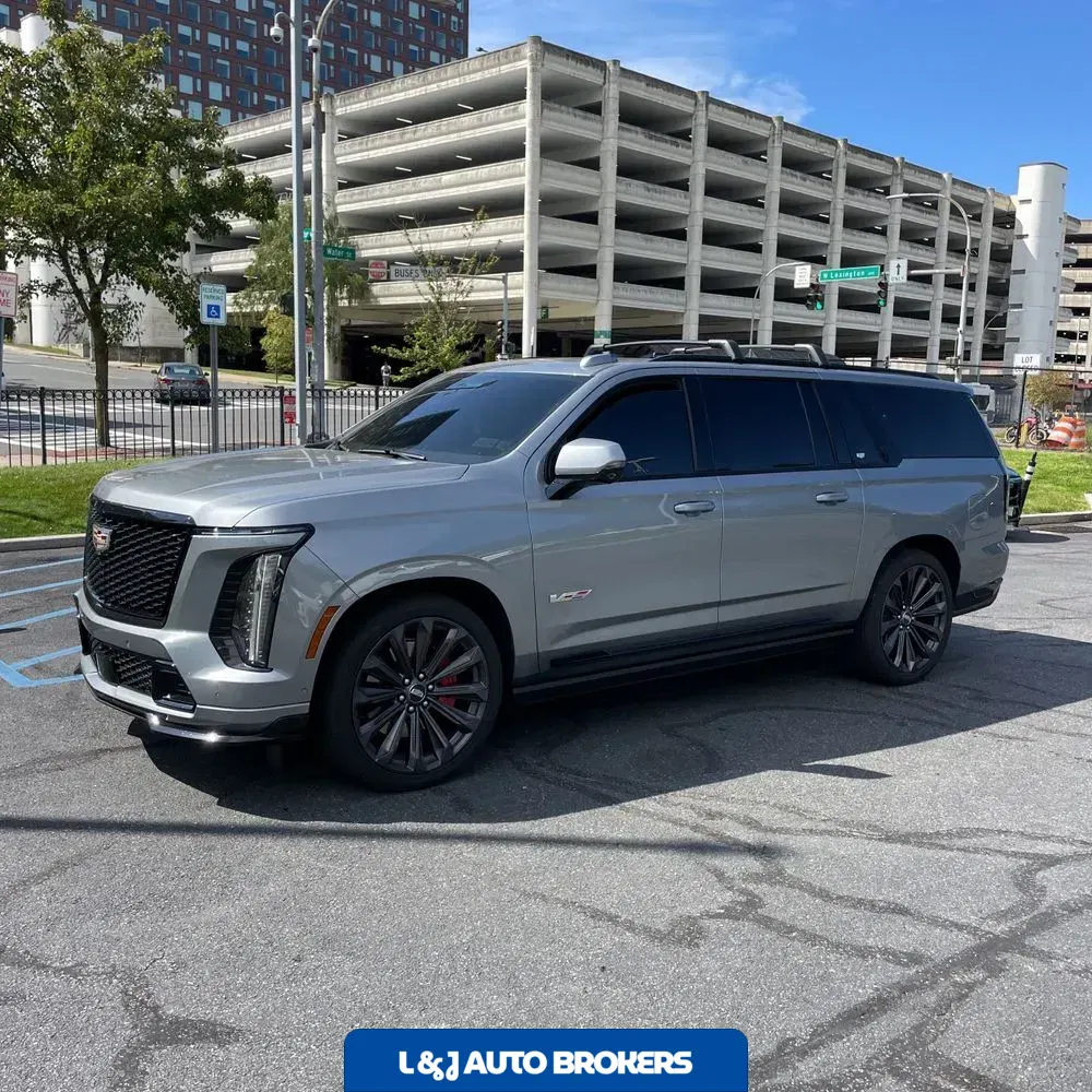2025 Cadillac Escalade-V ESV Base