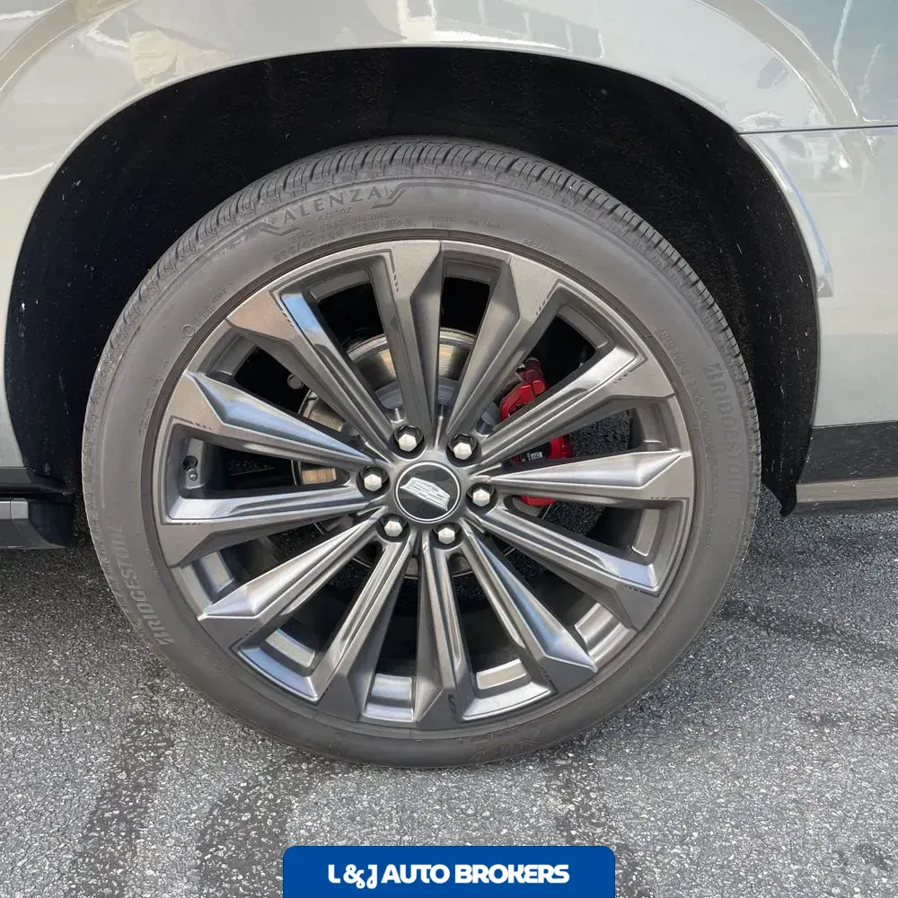 2025 Cadillac Escalade-V ESV Base