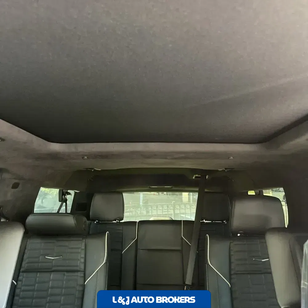 2025 Cadillac Escalade-V ESV Base