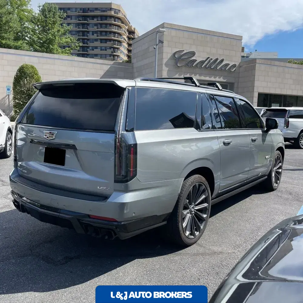 2025 Cadillac Escalade-V ESV Base