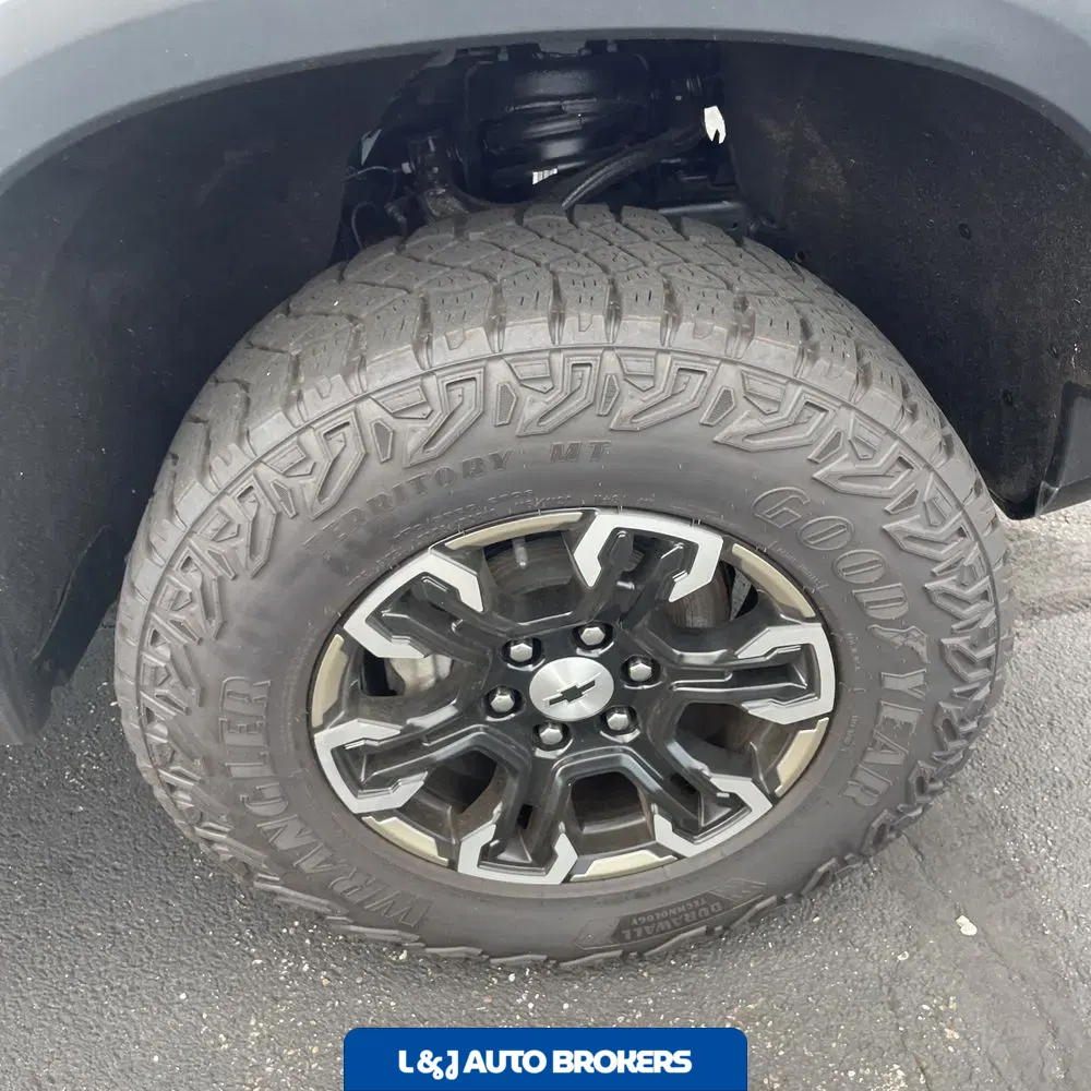 2023 Chevrolet Silverado 1500 ZR2