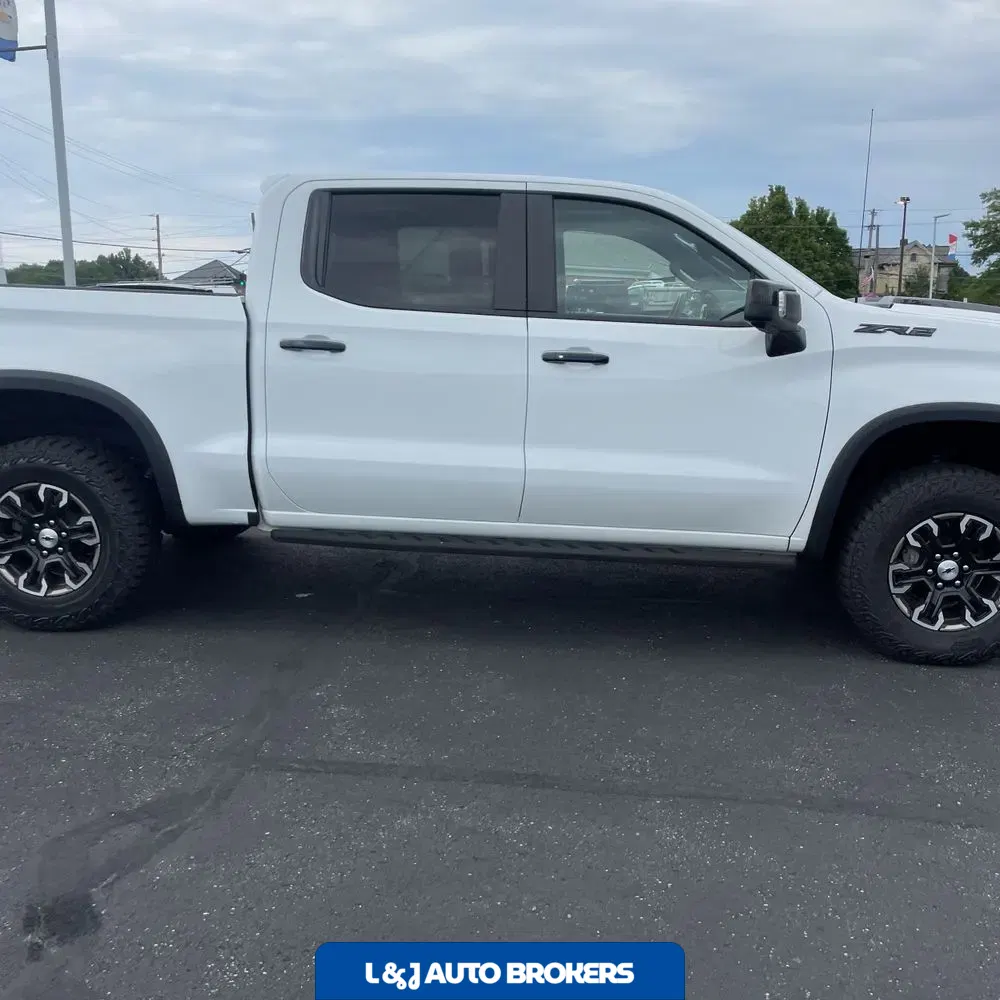 2023 Chevrolet Silverado 1500 ZR2