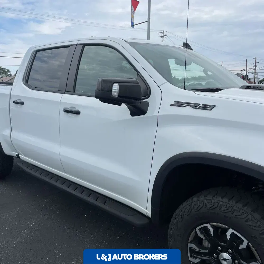 2023 Chevrolet Silverado 1500 ZR2