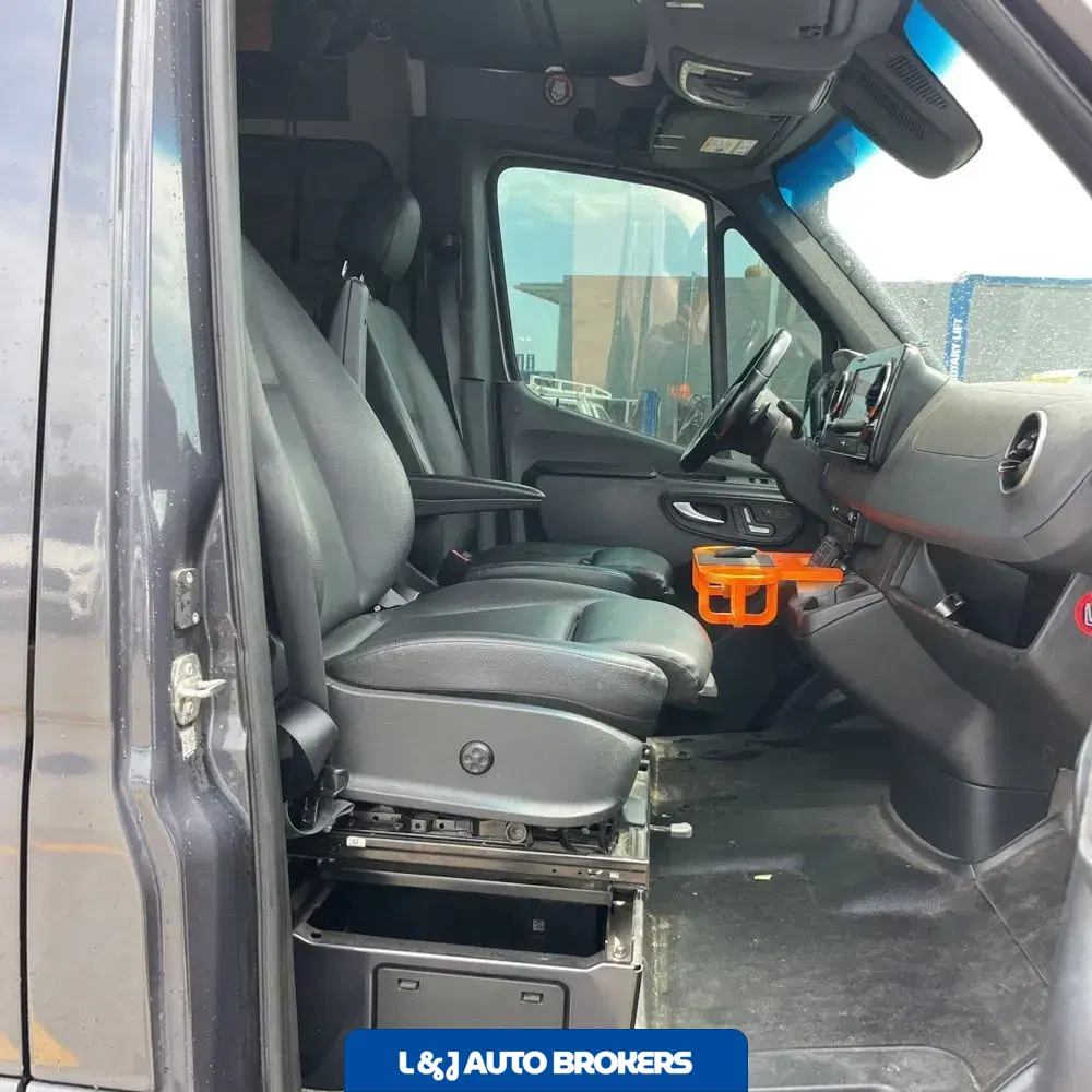 2021 Mercedes-Benz Sprinter 2500