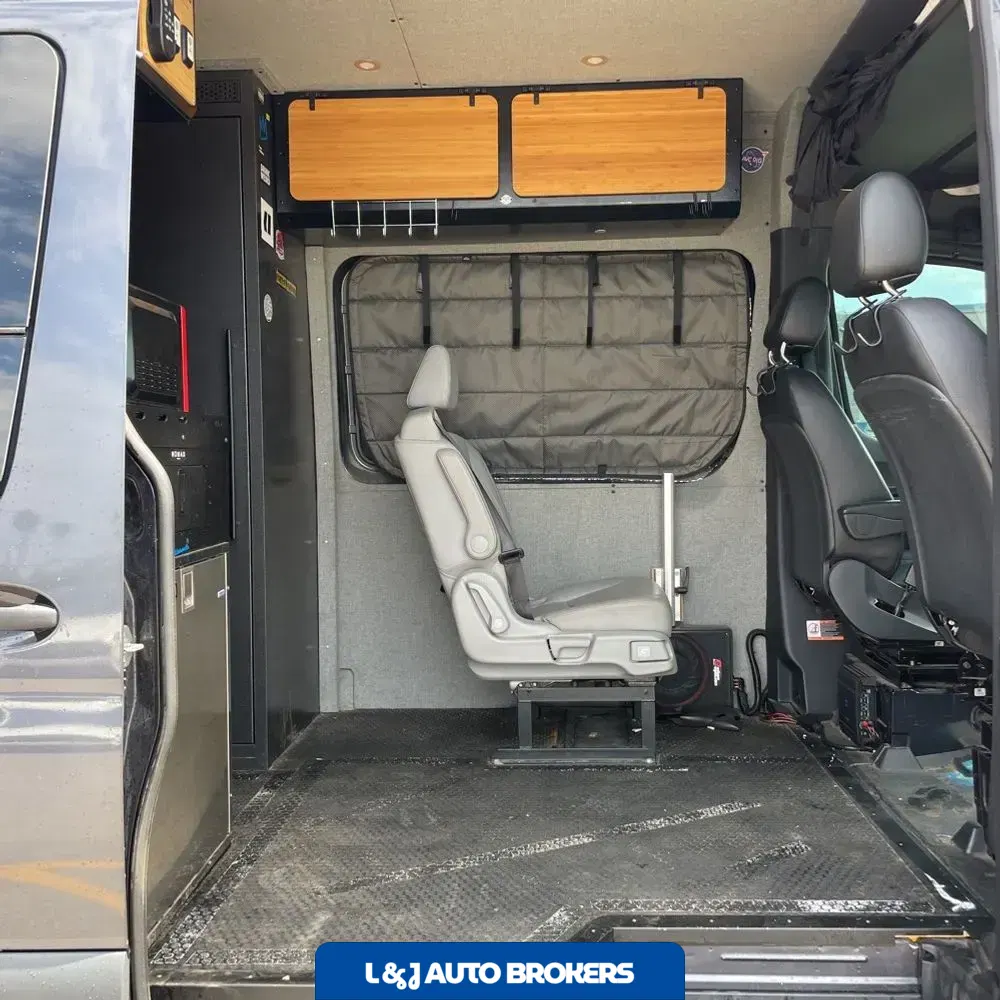 2021 Mercedes-Benz Sprinter 2500