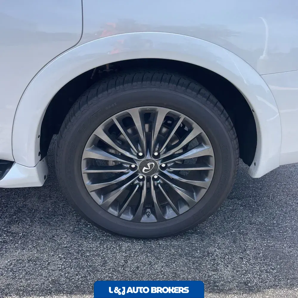 2024 INFINITI QX80 Premium Select