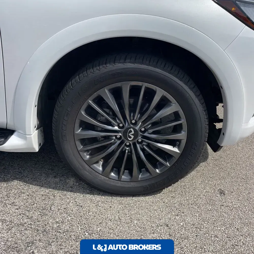 2024 INFINITI QX80 Premium Select