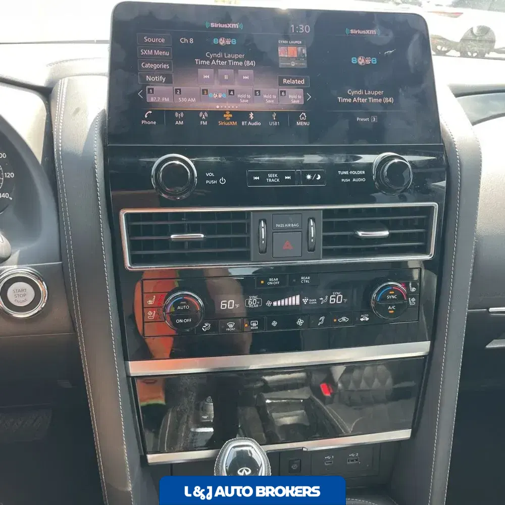 2024 INFINITI QX80 Premium Select