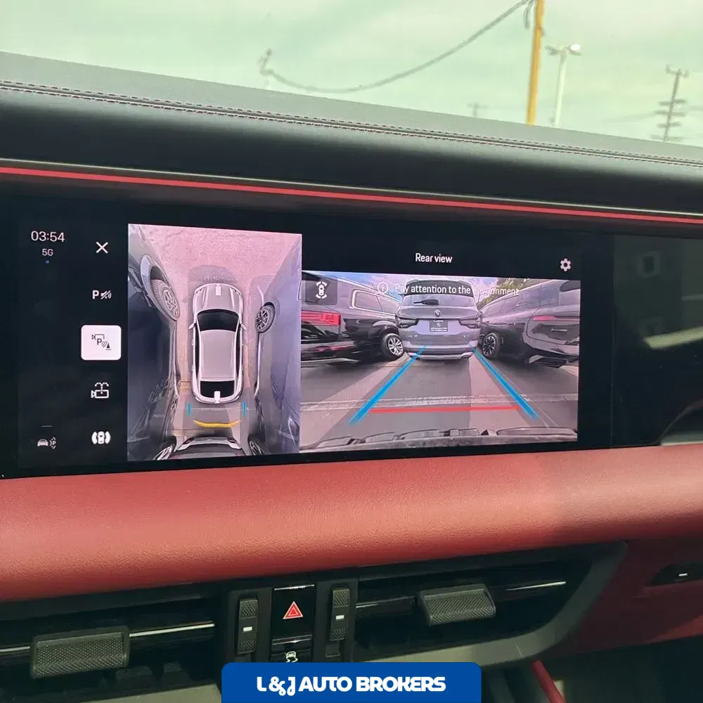 2025 Porsche Macan 4S Electric
