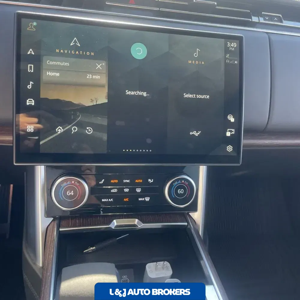 2023 Land Rover Range Rover P530 SE
