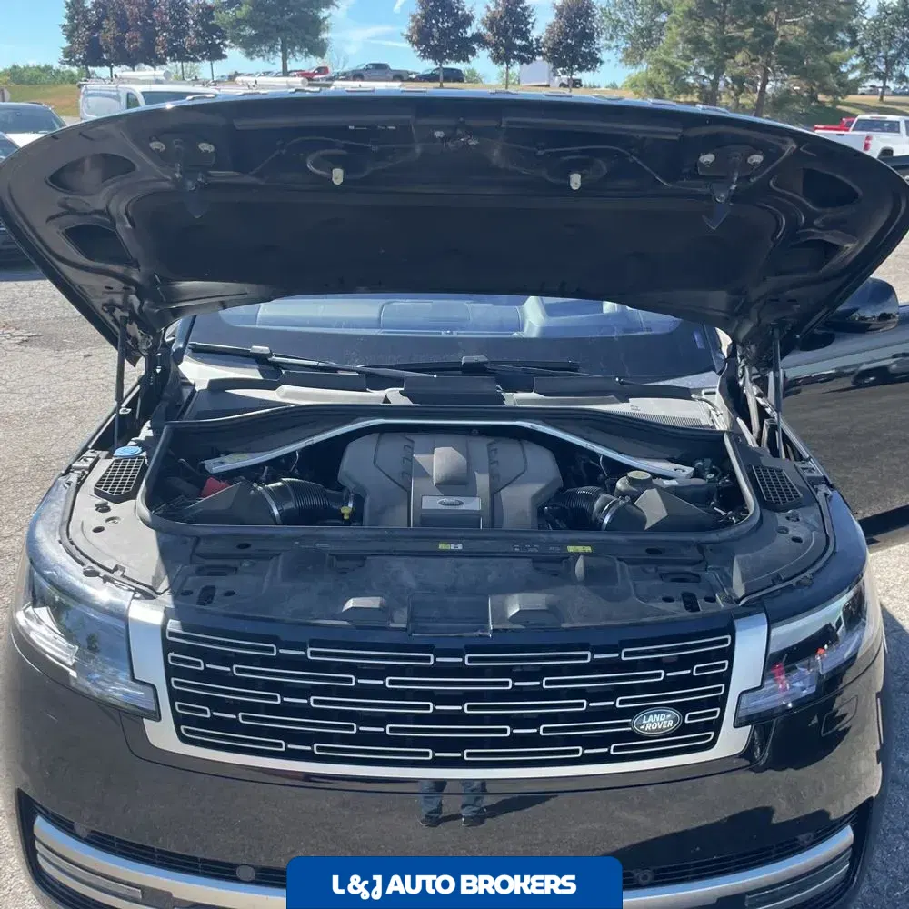 2023 Land Rover Range Rover P530 SE