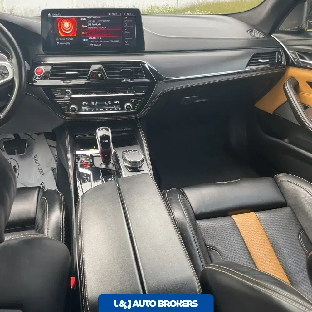 2023 BMW M5