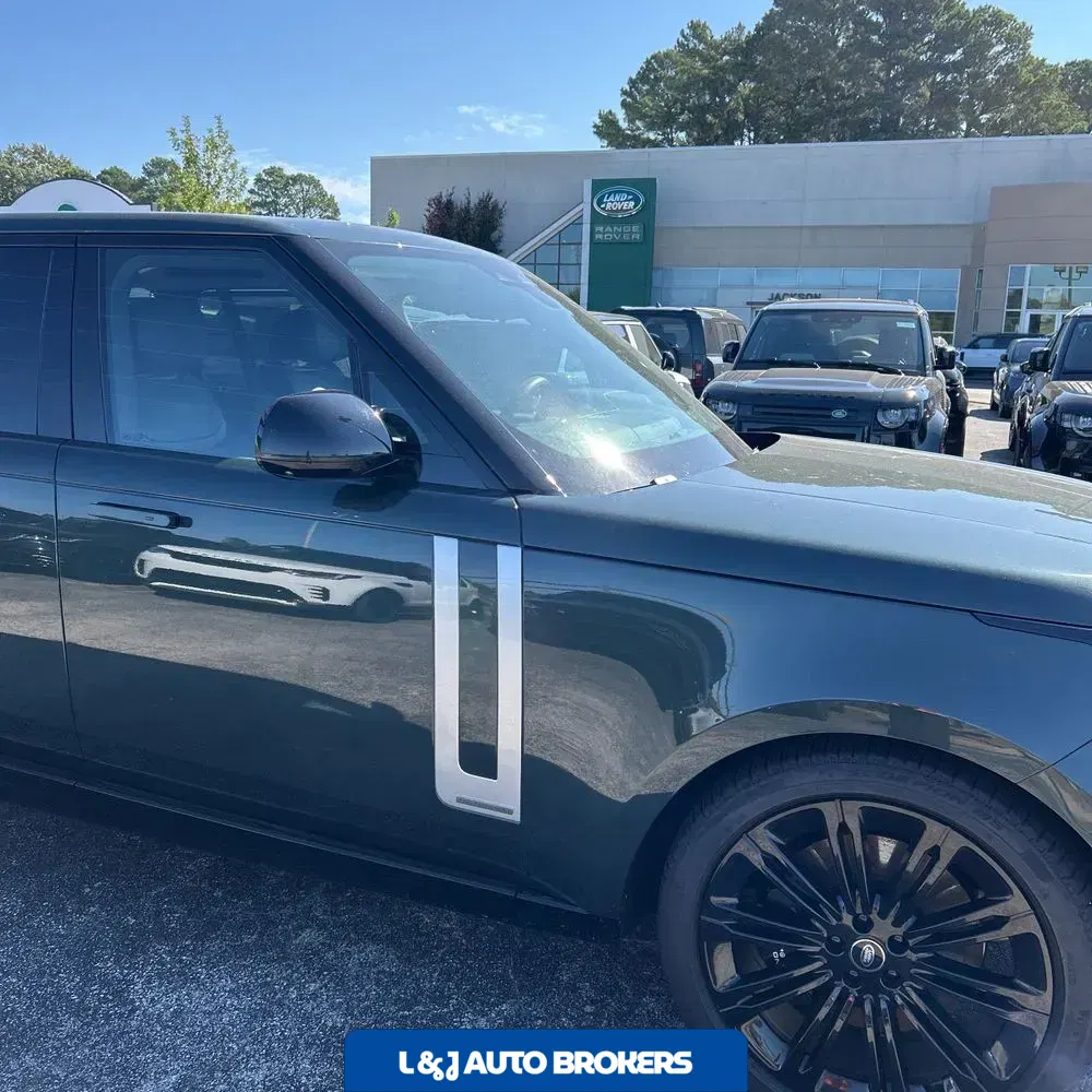 2025 Land Rover Range Rover Autobiography P530