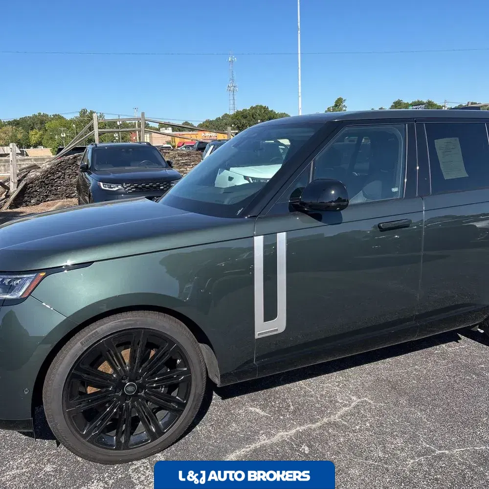 2025 Land Rover Range Rover Autobiography P530