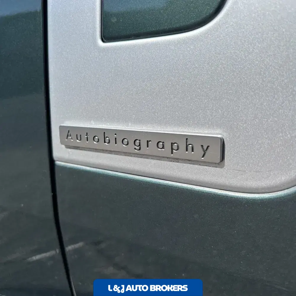 2025 Land Rover Range Rover Autobiography P530