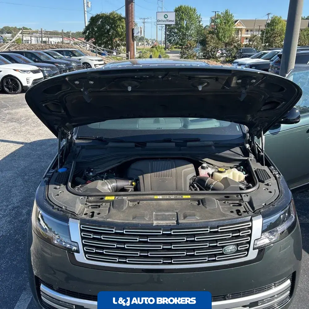 2025 Land Rover Range Rover Autobiography P530