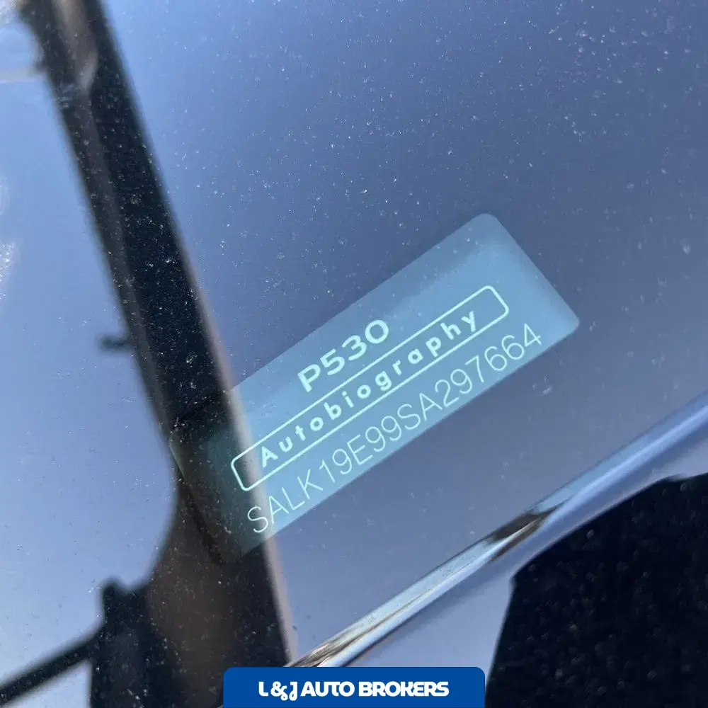 2025 Land Rover Range Rover Autobiography P530