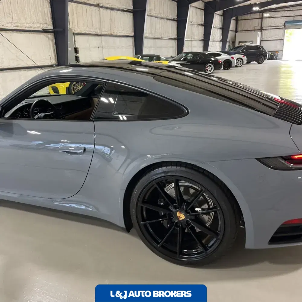 2023 Porsche 911 Carrera