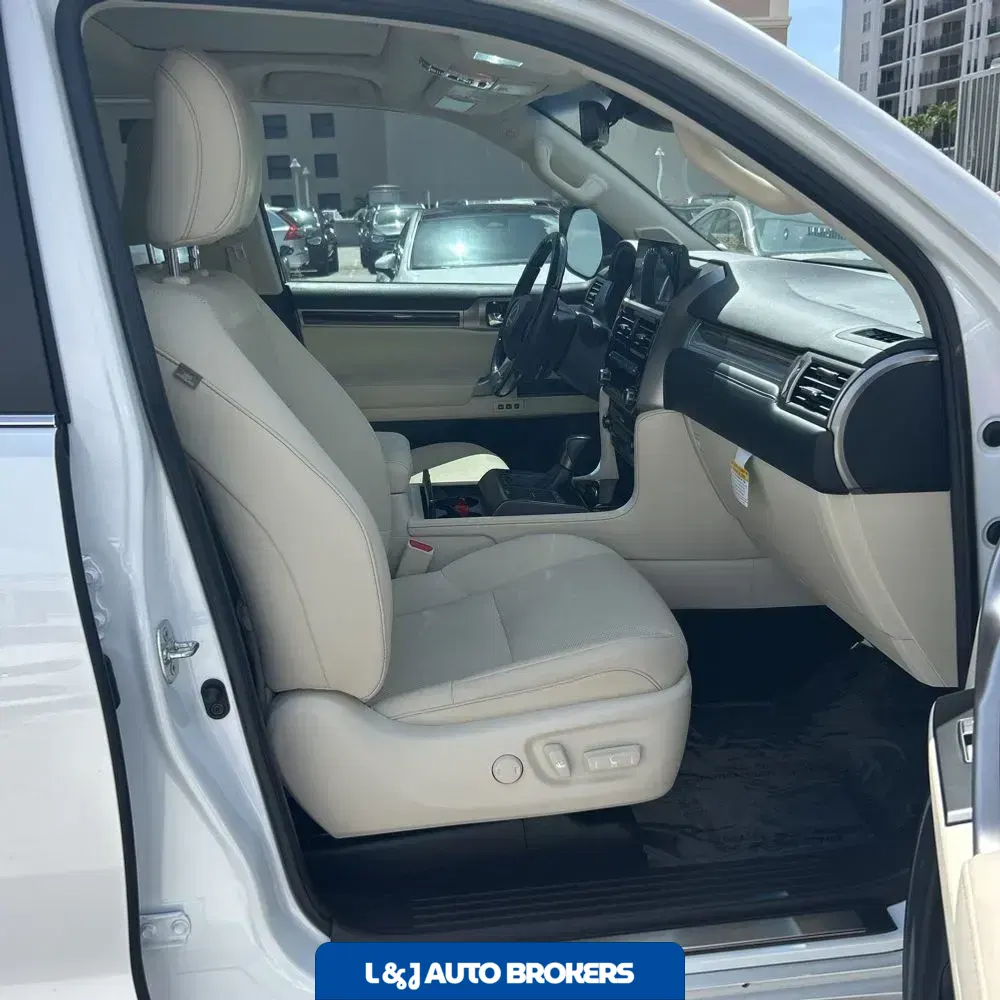 2023 Lexus GX 460 Base