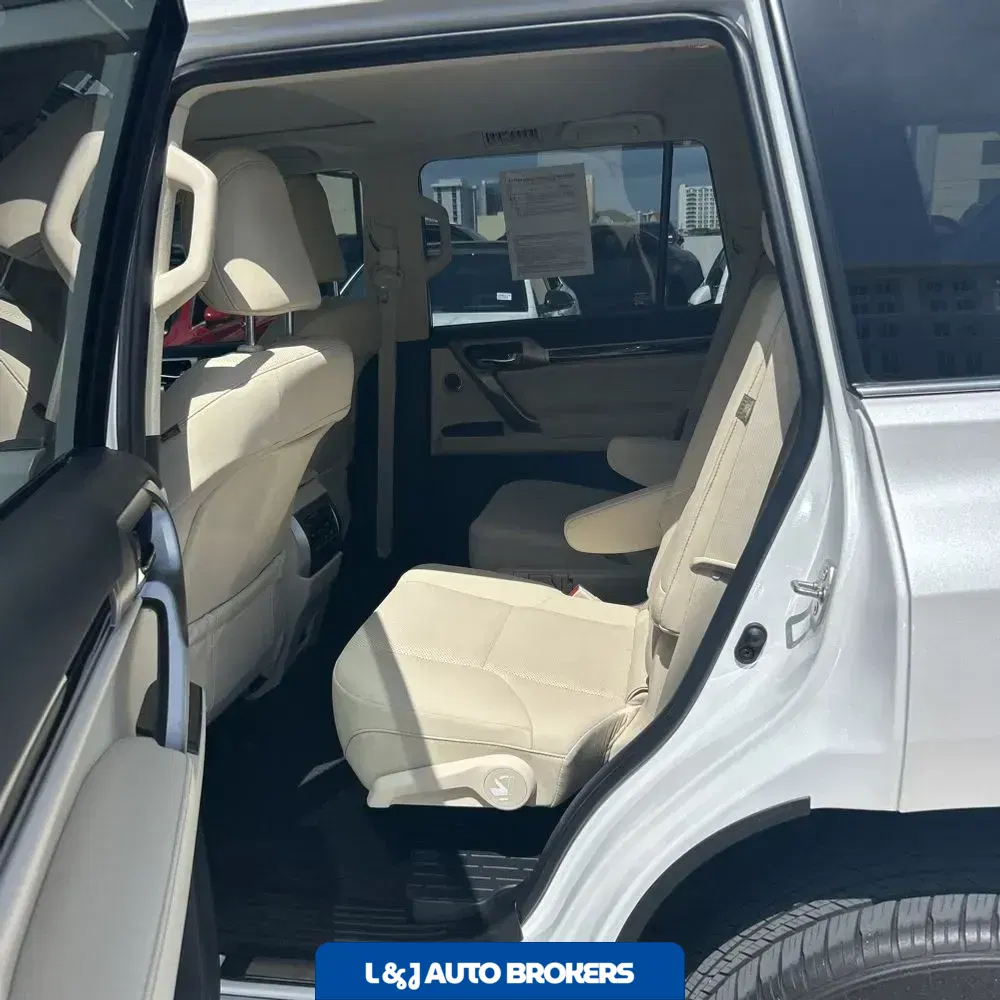 2023 Lexus GX 460 Base