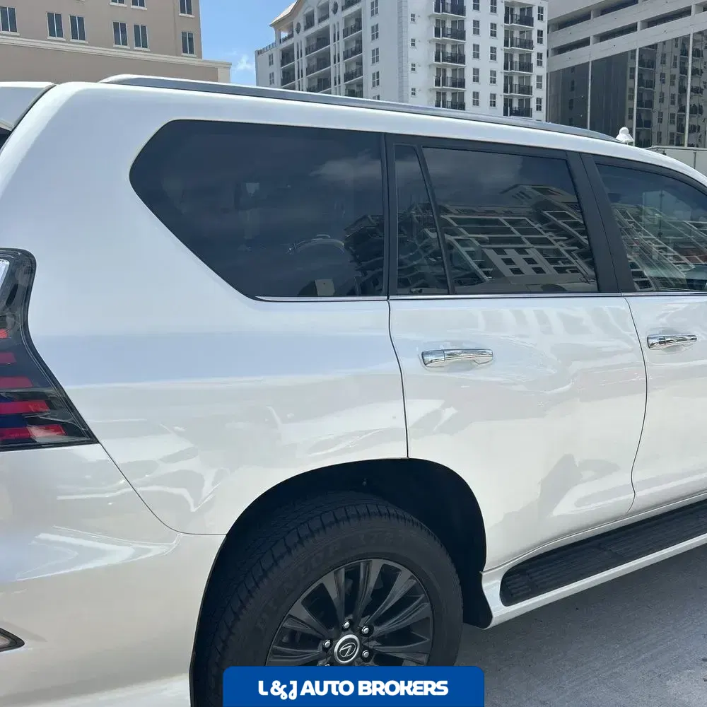 2023 Lexus GX 460 Base