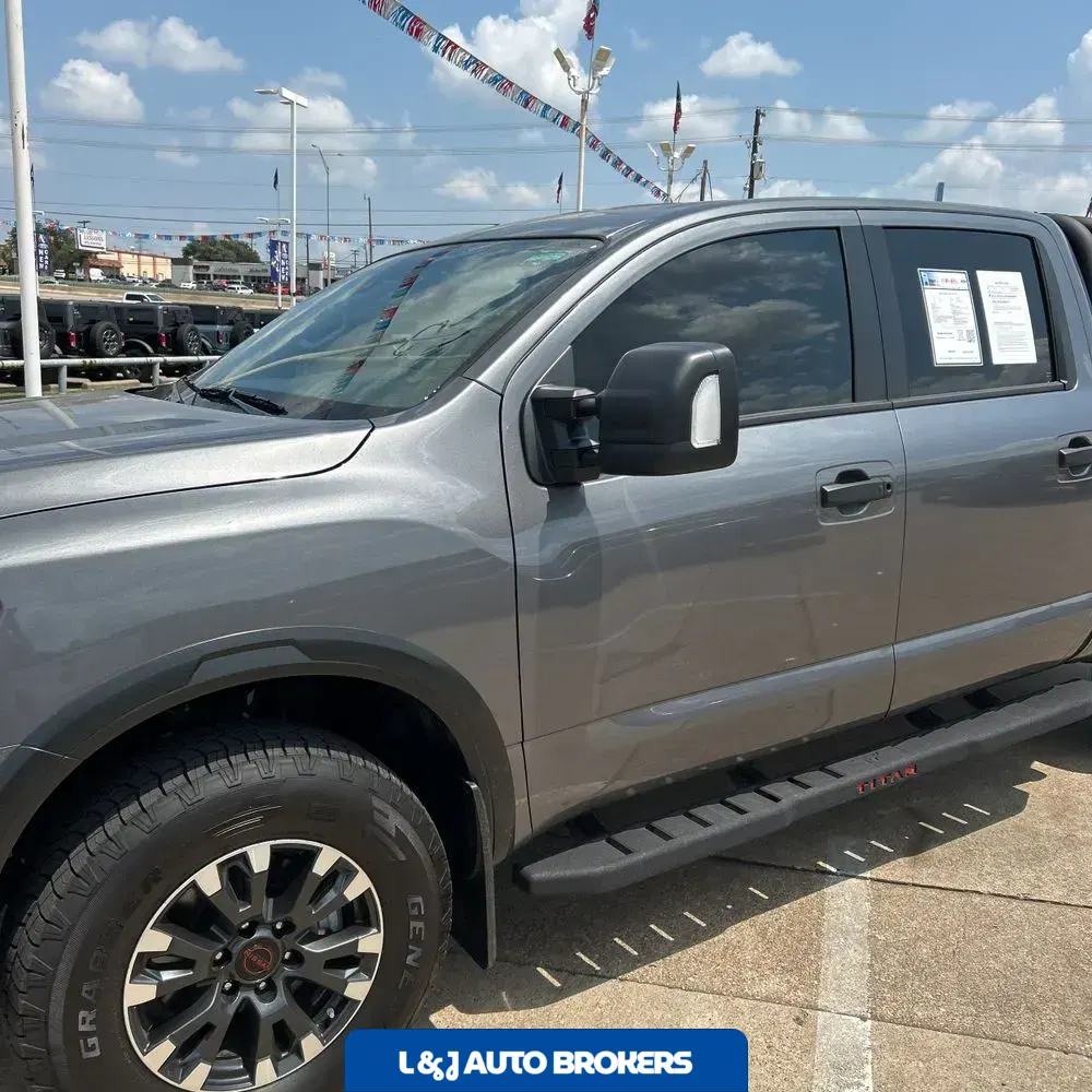 2024 Nissan Titan PRO-4X