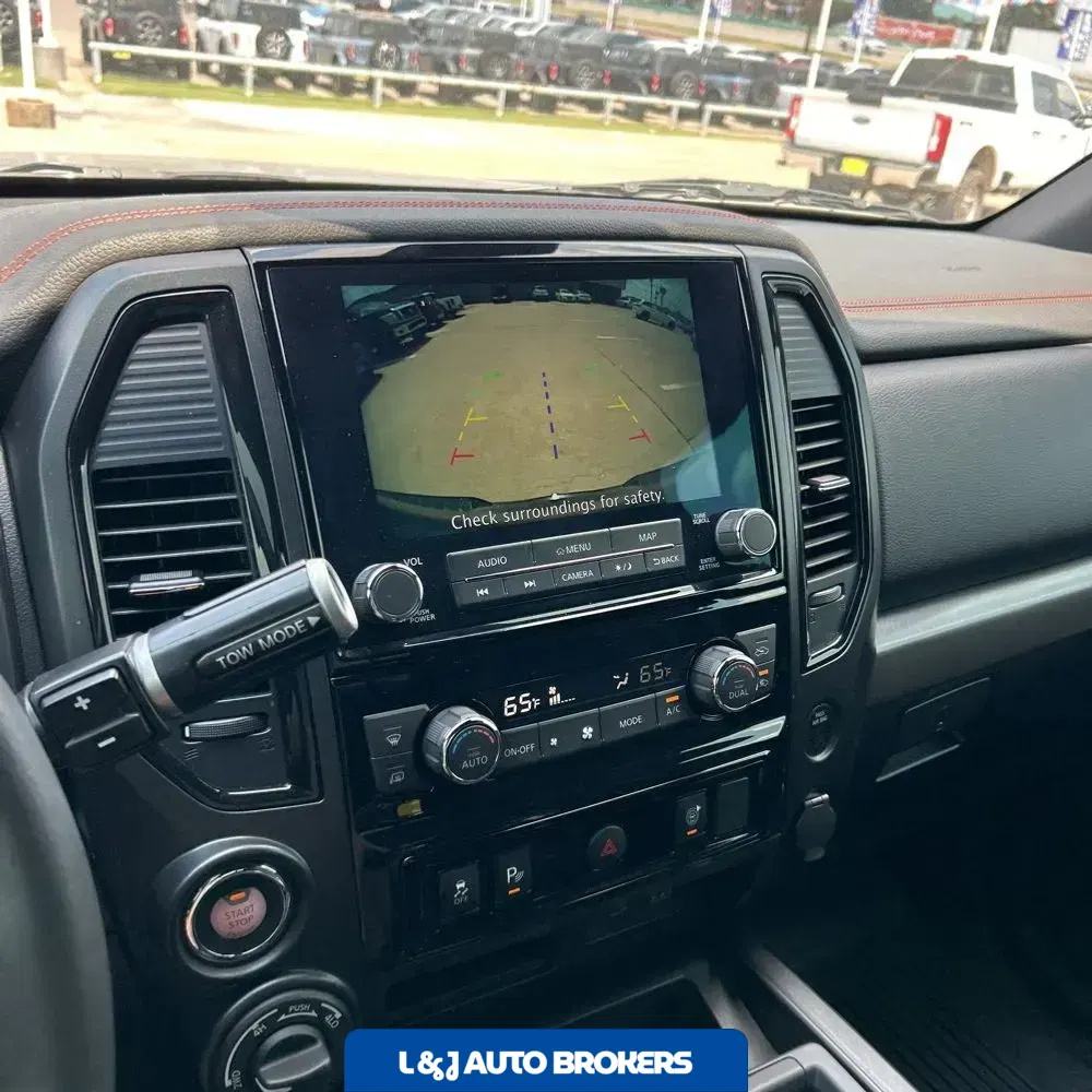 2024 Nissan Titan PRO-4X