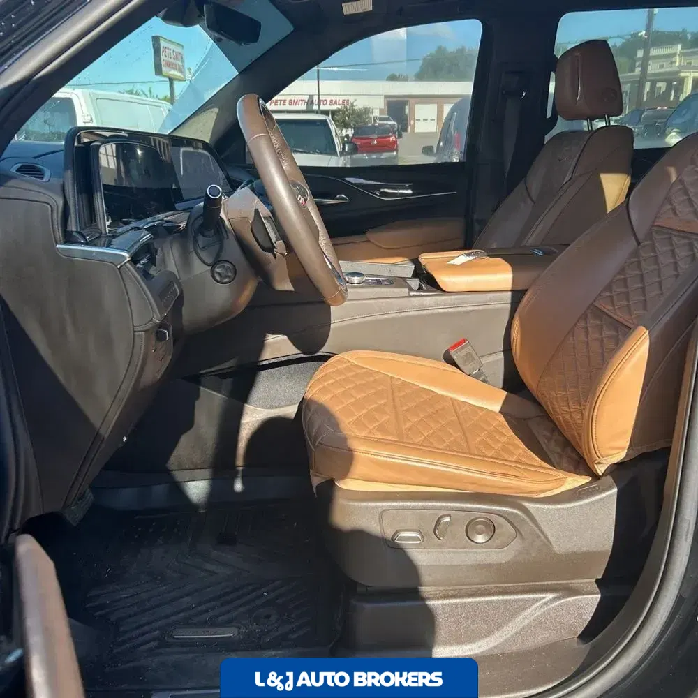 2022 Cadillac Escalade Sport