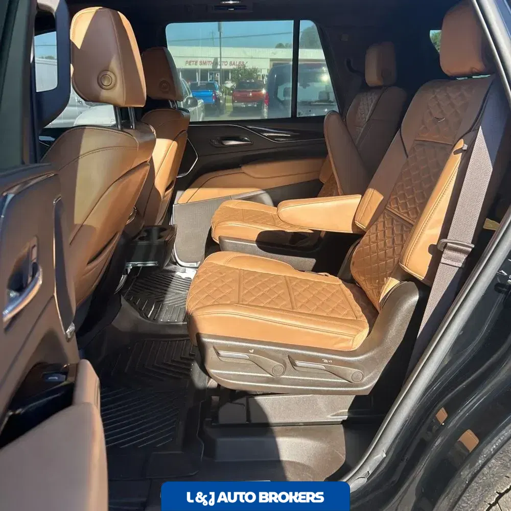 2022 Cadillac Escalade Sport