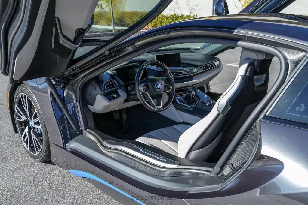 2015 BMW I8 Pure Impulse World Coupe