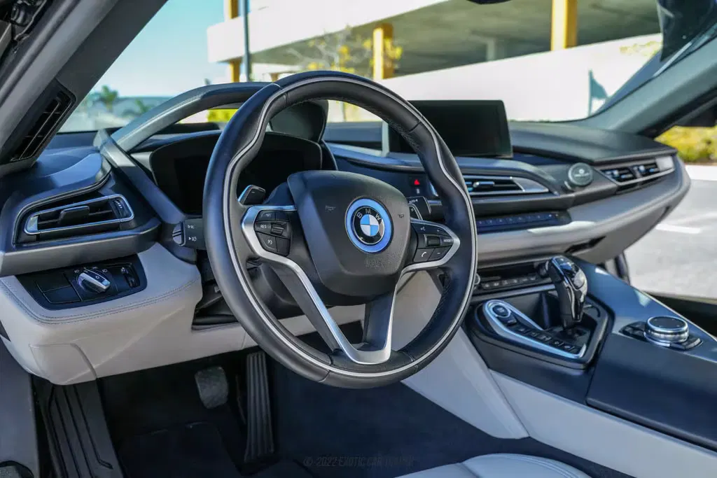 2015 BMW I8 Pure Impulse World Coupe