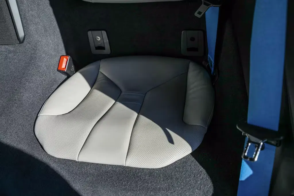 2015 BMW I8 Pure Impulse World Coupe