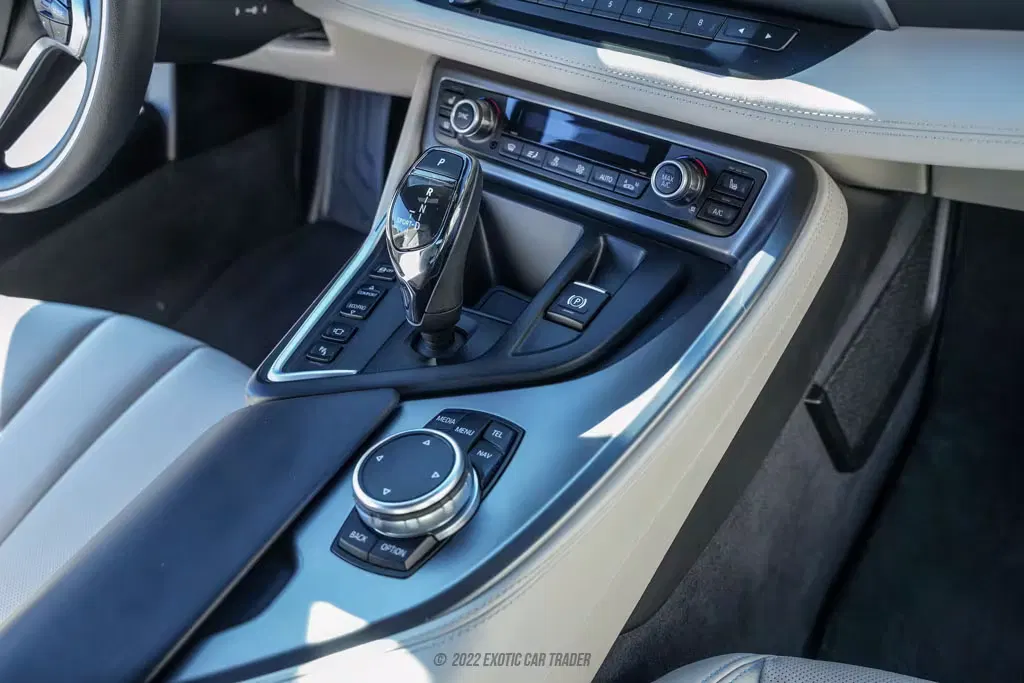 2015 BMW I8 Pure Impulse World Coupe