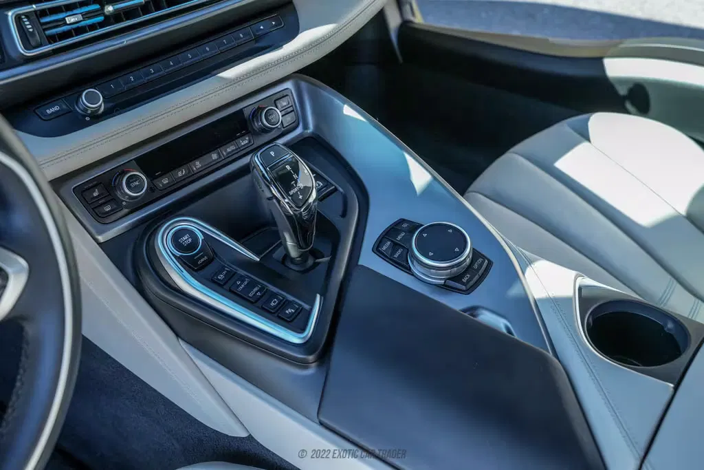 2015 BMW I8 Pure Impulse World Coupe