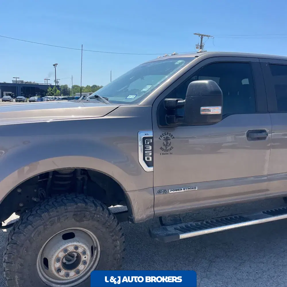 2022 Ford F-350 Super Duty XL