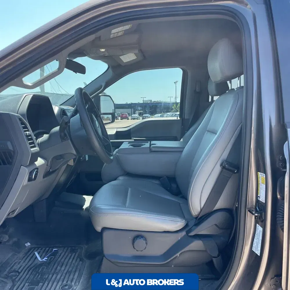 2022 Ford F-350 Super Duty XL