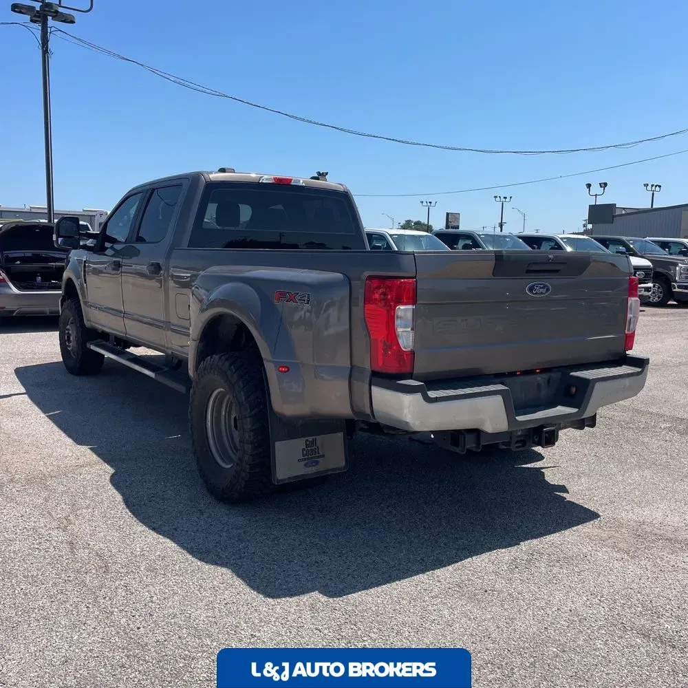 2022 Ford F-350 Super Duty XL