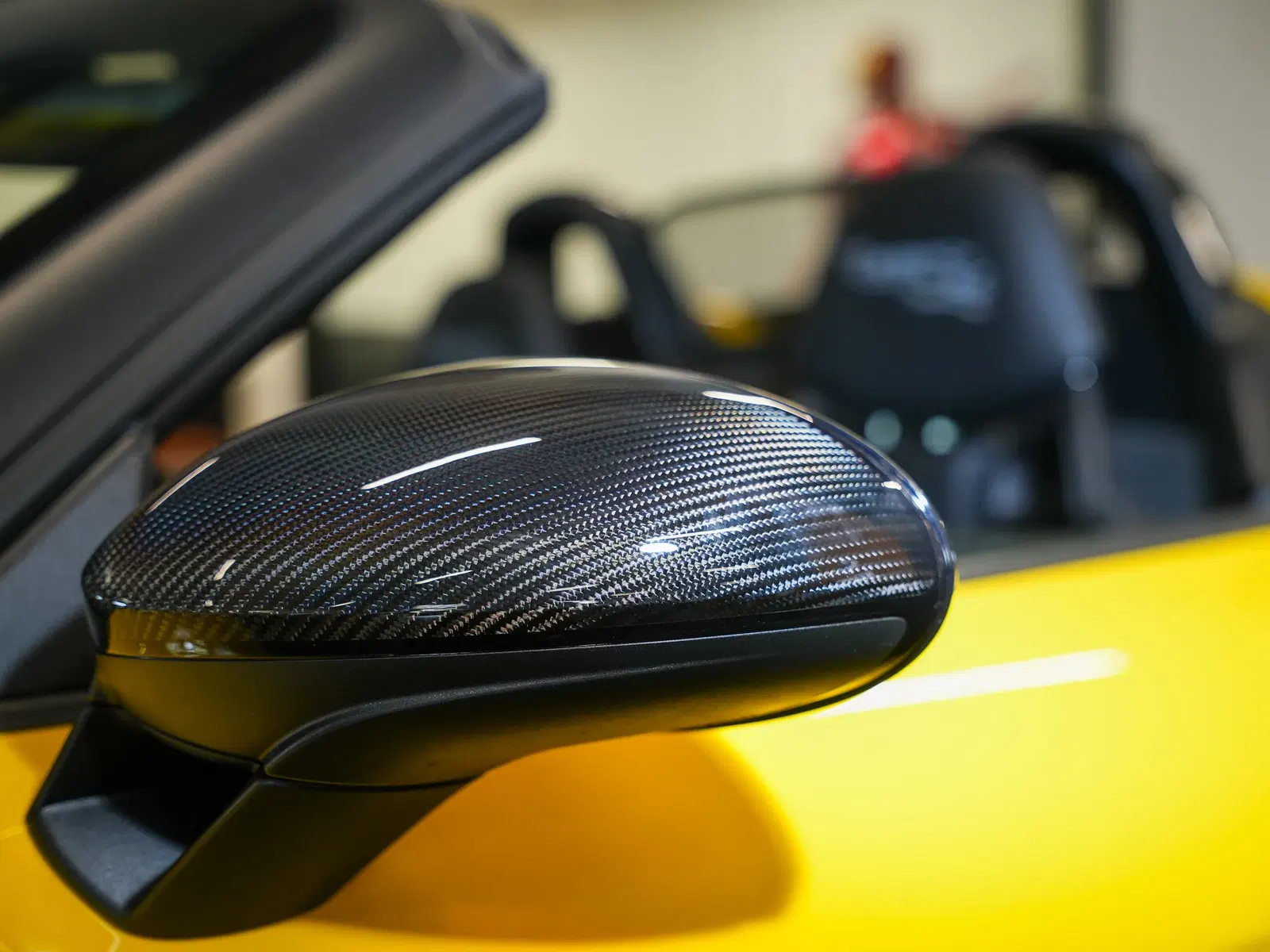 2025 Porsche 718 Spyder RS Weissach