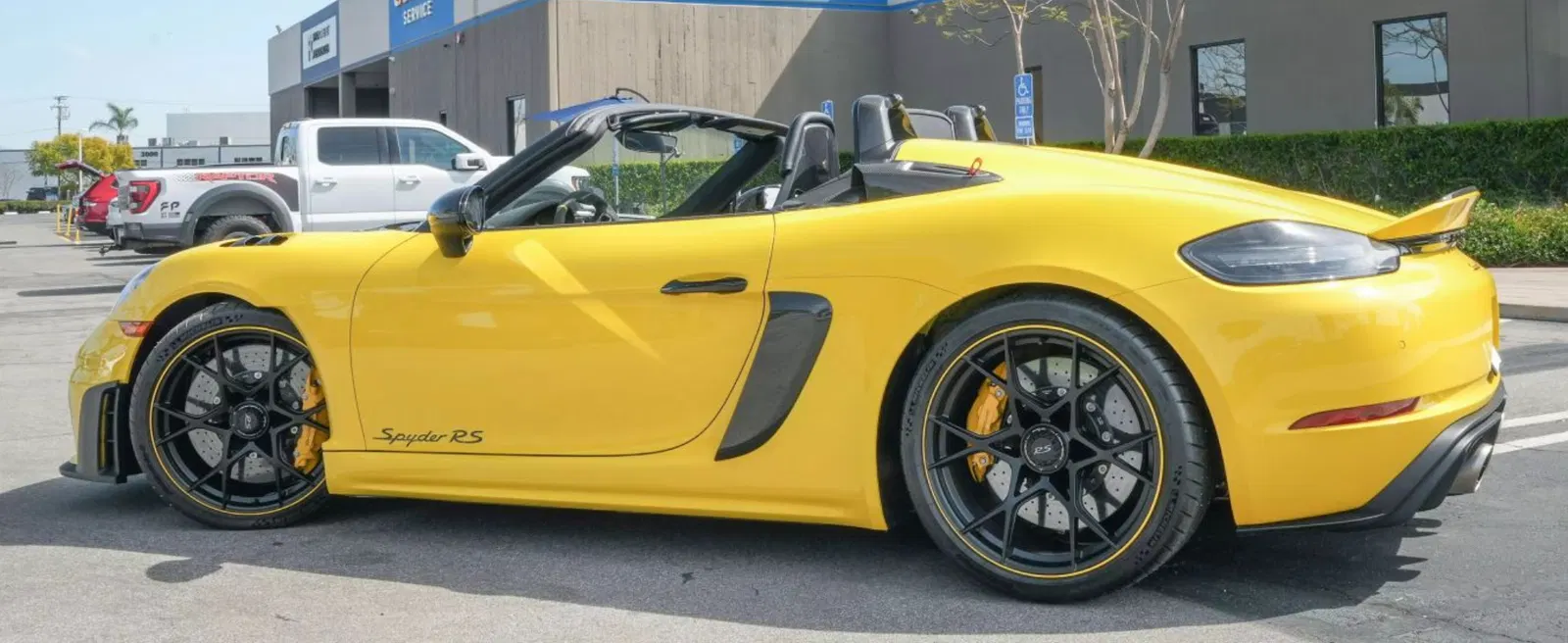 2025 Porsche 718 Spyder RS Weissach