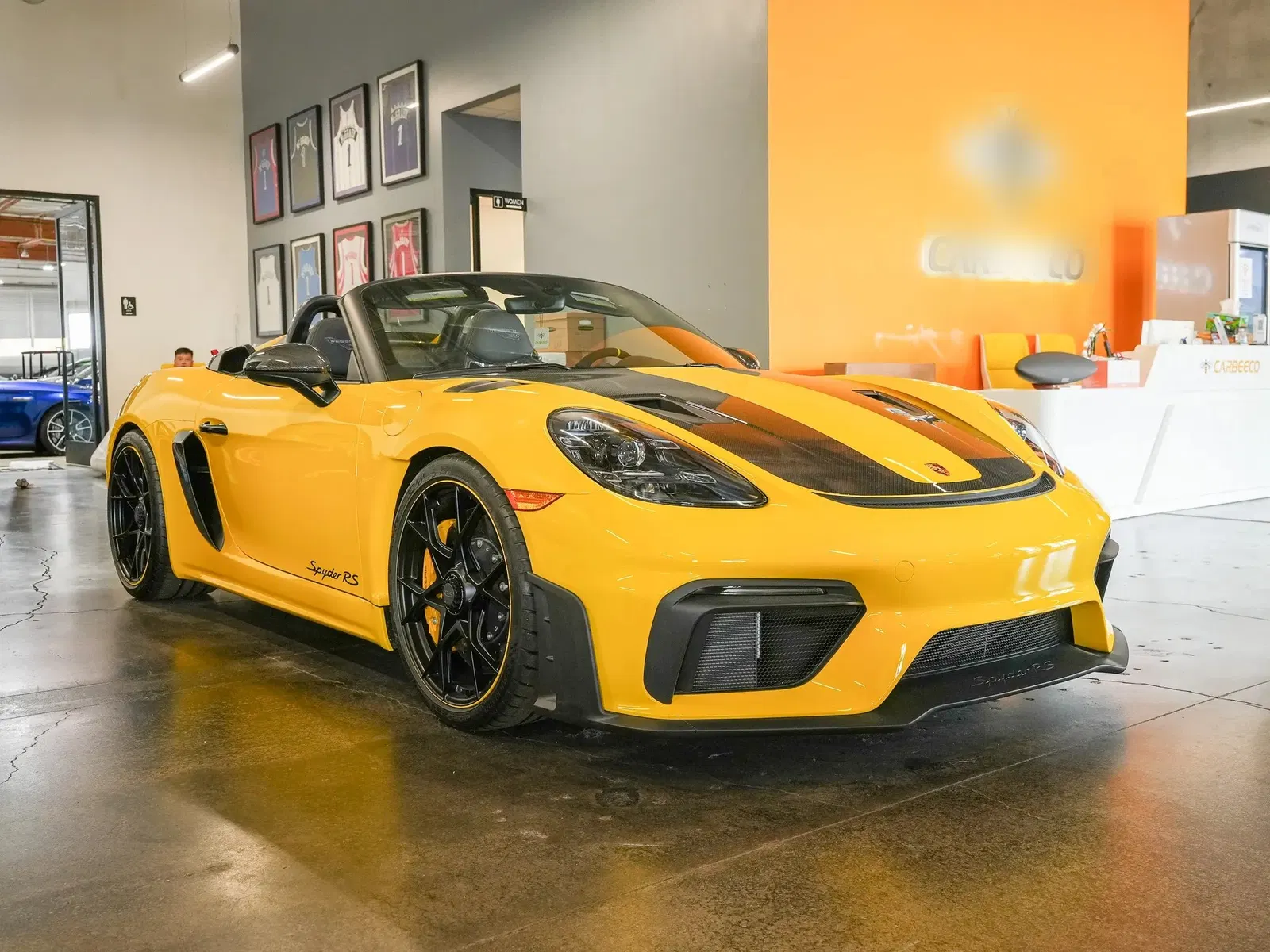 2025 Porsche 718 Spyder RS Weissach