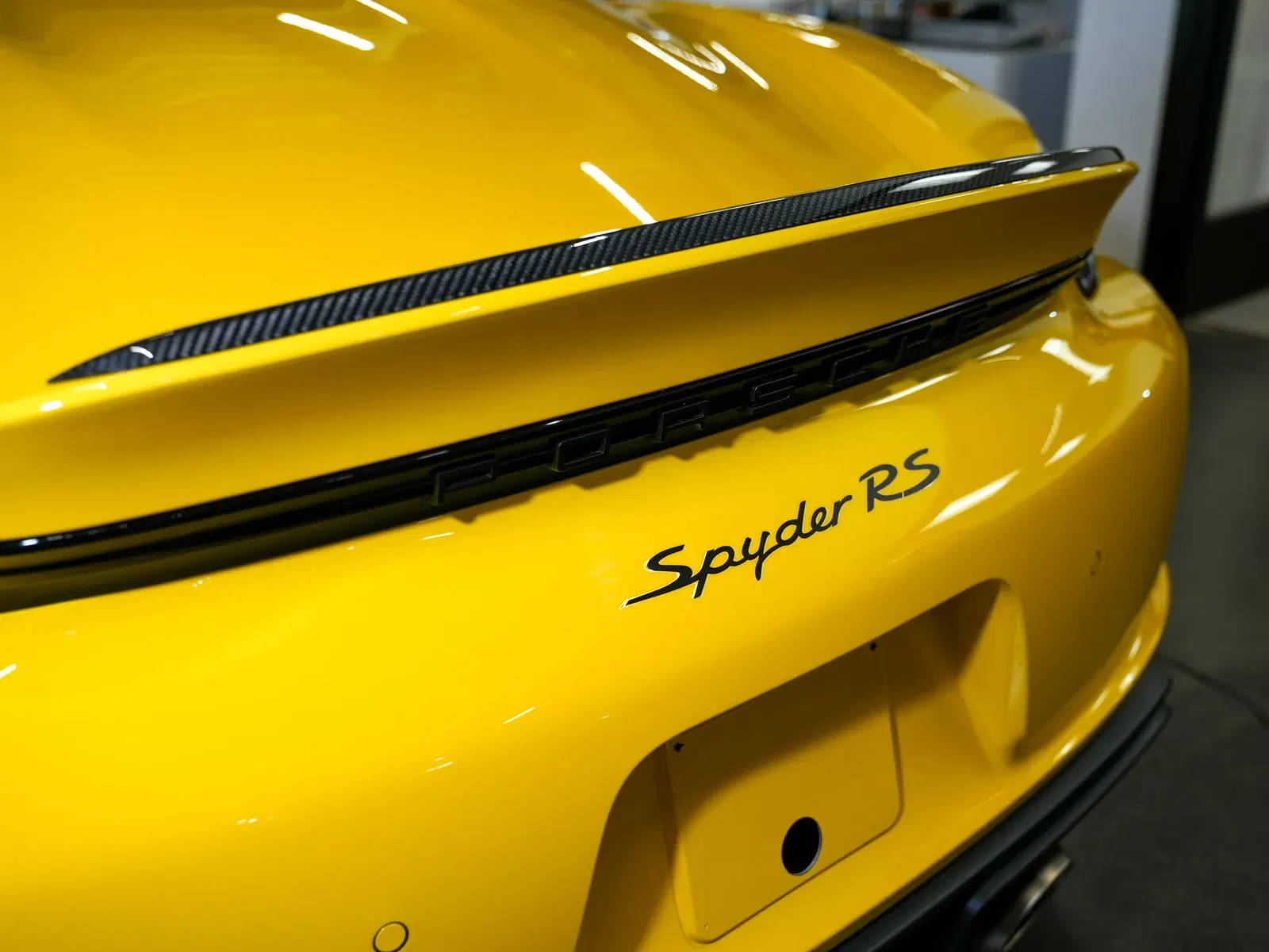 2025 Porsche 718 Spyder RS Weissach